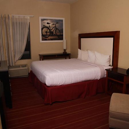 Days Inn By Wyndham Semmes Mobile Extérieur photo