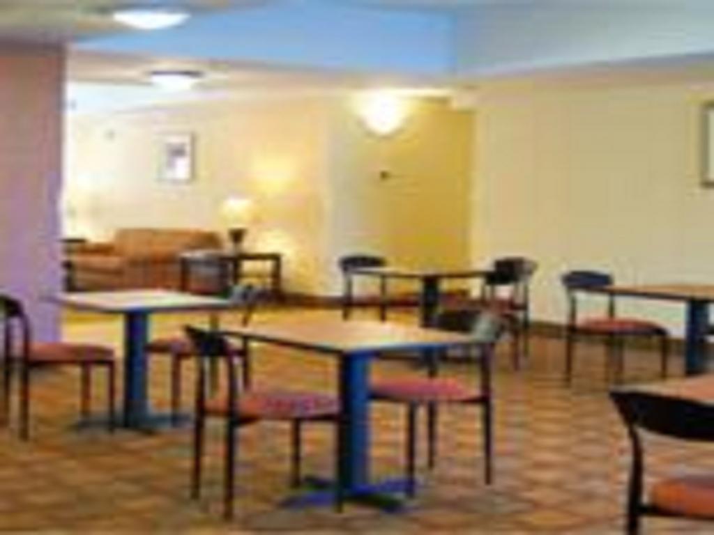 Days Inn By Wyndham Semmes Mobile Extérieur photo
