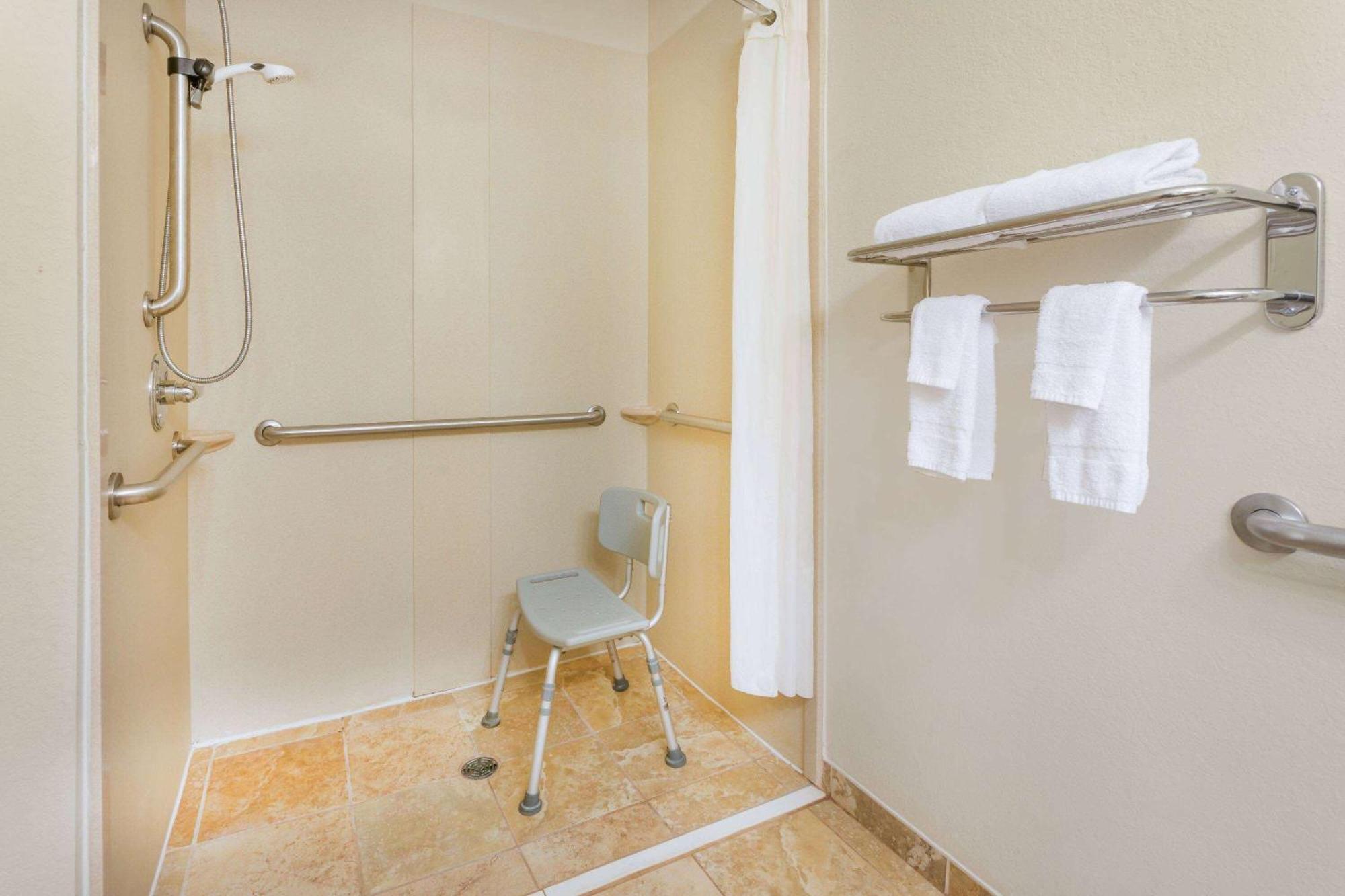 Days Inn By Wyndham Semmes Mobile Extérieur photo