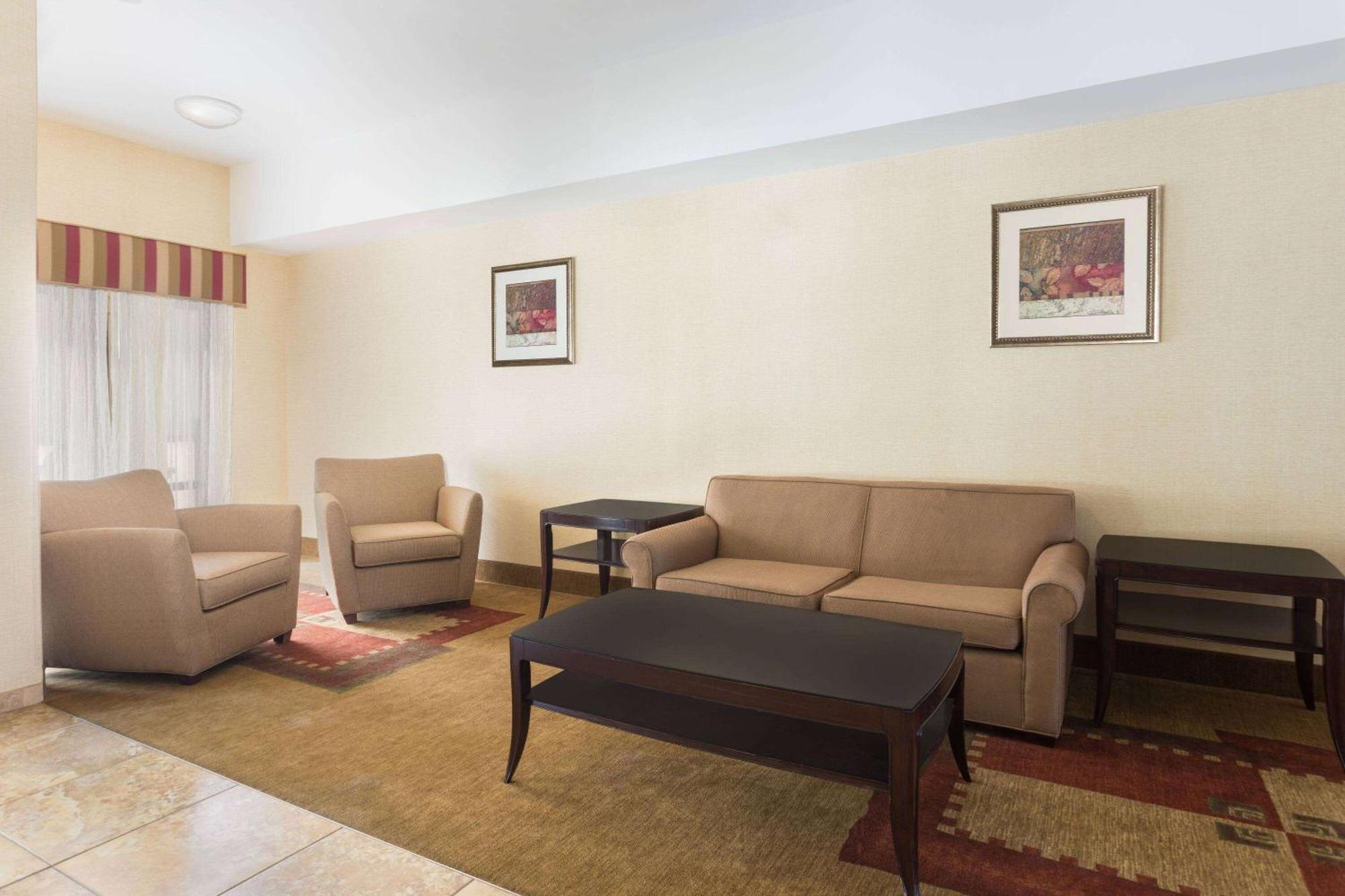 Days Inn By Wyndham Semmes Mobile Extérieur photo
