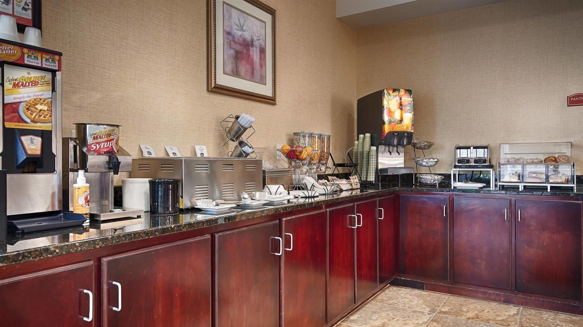 Days Inn By Wyndham Semmes Mobile Extérieur photo